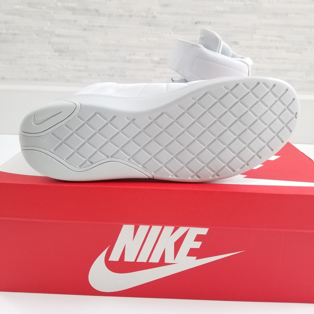 New NIKE Marxman PRM Sneakers - Picture 6 of 7